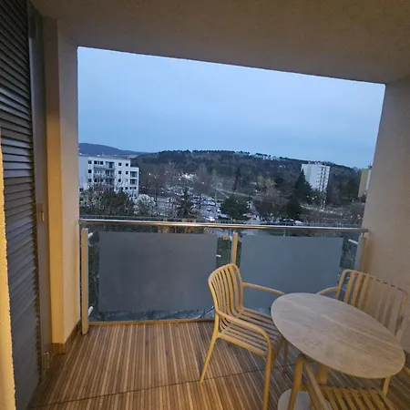 365 Aupark